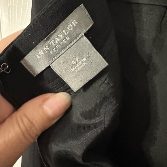 Beautiful Ann Taylor Petites Two Piece Skirt/Jacket Career Suit - Picture 14 of 16